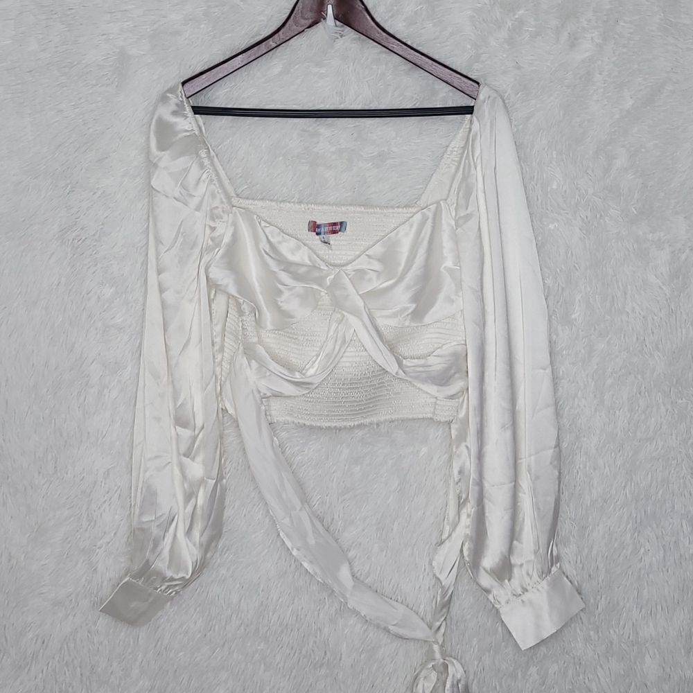 ‎Urban Outfitters Crop Top Size L
